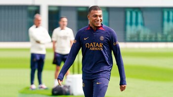 Kylian Mbappé volvió a entrenarse