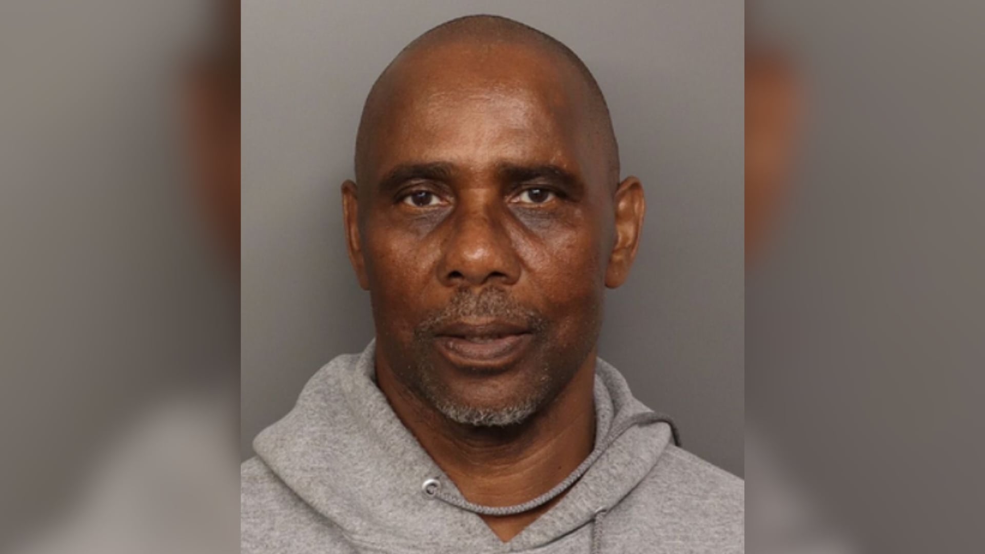 Depredador sexual condenado huye en San Diego tras burlar su monitor GPS