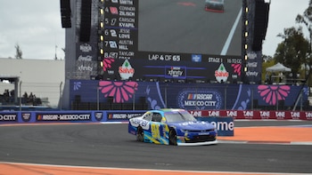 Carrera NASCAR Xnfinity Series en