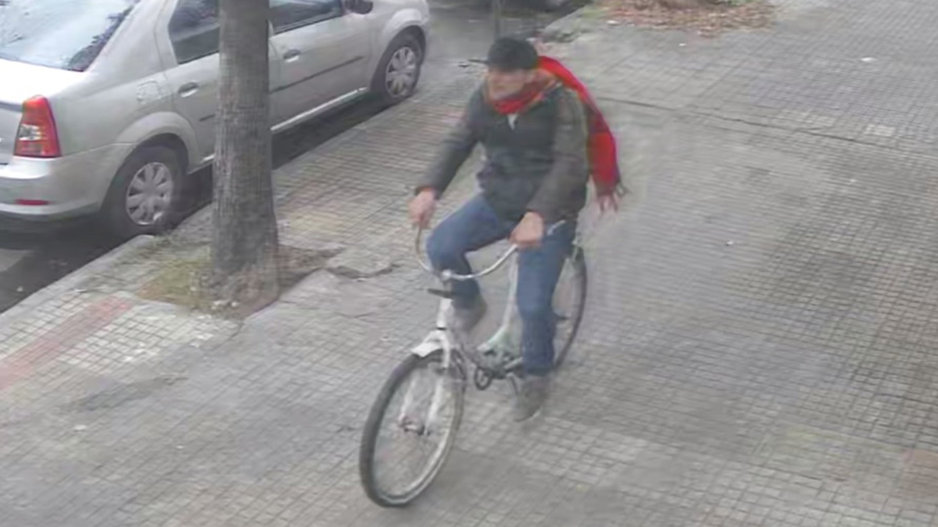 Incendio y doble crimen en La Plata: el video de la fuga del acusado