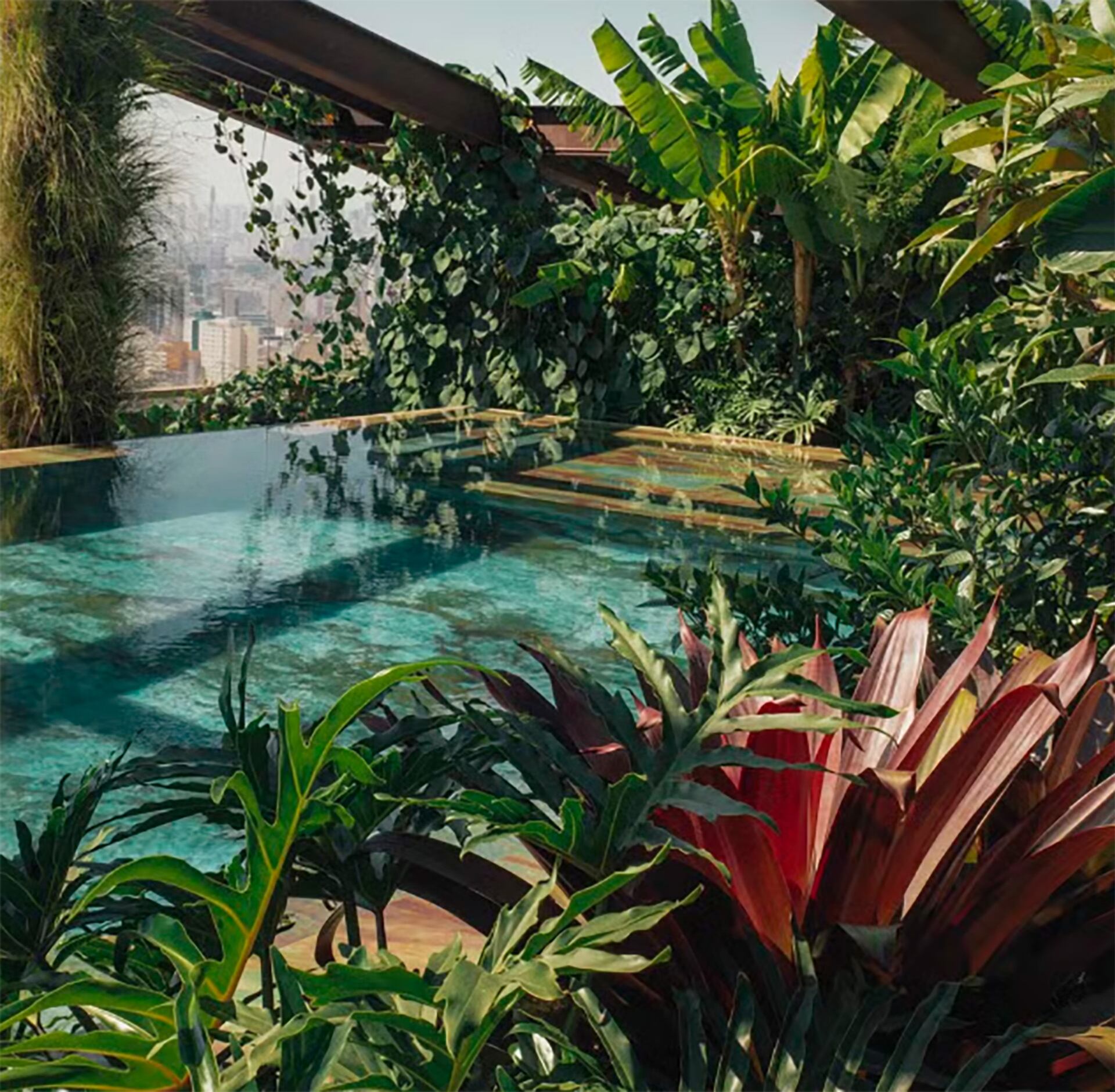 El Penthouse cuenta con tres pisos