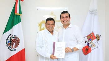 Denuncian amenazas de funcionario a periodista por señalar acarreo y represión en evento de Sheinbaum en Tabasco