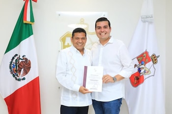 El gobernador de Tabasco, Javier May Rodríguez, junto a Guillermo Priego León cuando asumió la Secretaría de Desarrollo Agropecuario y Pesca, en junio de este año.