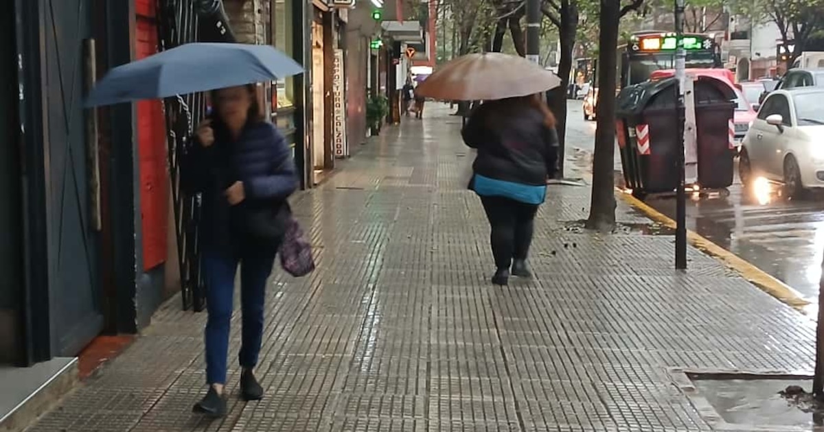 LLUVIAS Y ALERTAS METEOROLÓGICAS INICIAN LA SEMANA EN EL AMBA