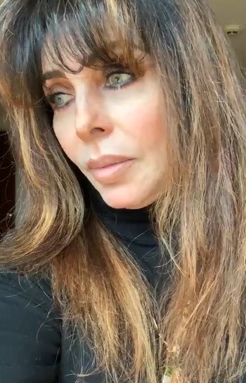 Por momentos se le quebraba