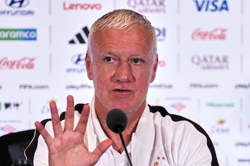 O técnico francês Didier Deschamps dá entrevista coletiva antes da partida contra o Marrocos (AP Photo/Martin Meissner).