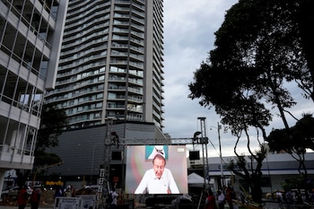 Los partidarios del candidato presidencial de izquierda colombiano Gustavo Petro de la coalición Pacto Histórico celebran su victoria en la segunda vuelta de las elecciones presidenciales en Bucaramanga, Colombia, el 19 de junio de 2022. REUTERS/Santiago Arcos