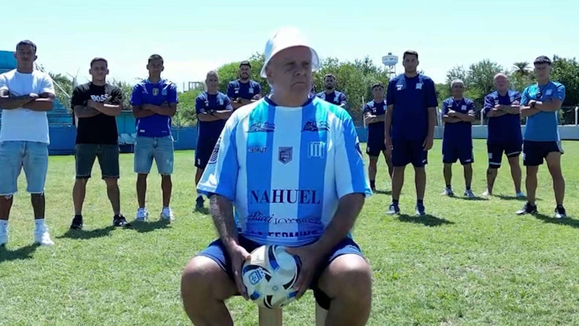 Luis Ventura, el protagonista de la presentación de la camiseta de Victoriano Arenas
