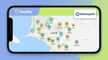Pantalla de teléfono inteligente con un mapa de Lima, marcadores de estaciones de servicio y logotipos de Facilito y Osinergmin.