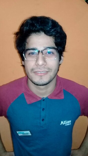 Diego Mereles tiene 22 años