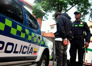 En la reacción, los uniformados usaron sus armas en el ejercicio legítimo de la fuerza, hirieron a uno de los implicados y capturaron al otro - crédito Policía Metropolitana
