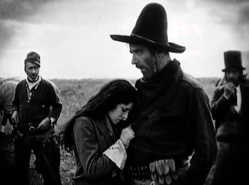 "Tres hombres malos", de John