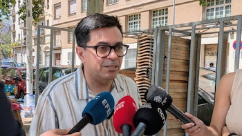 Pisarello (Comuns) pide acelerar reformas como lo "único que justificaría" que dure la legislatura