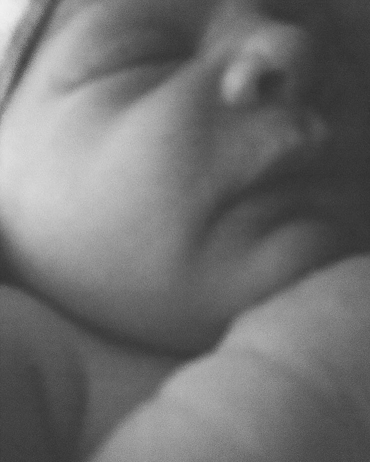Samantha Trottier publicó también en X el nacimiento de Dalí con la misma frase que usó Hernán Regiardo para presentar a su hija
