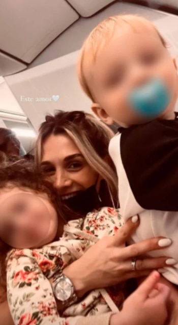 Camila Homs y sus hijos