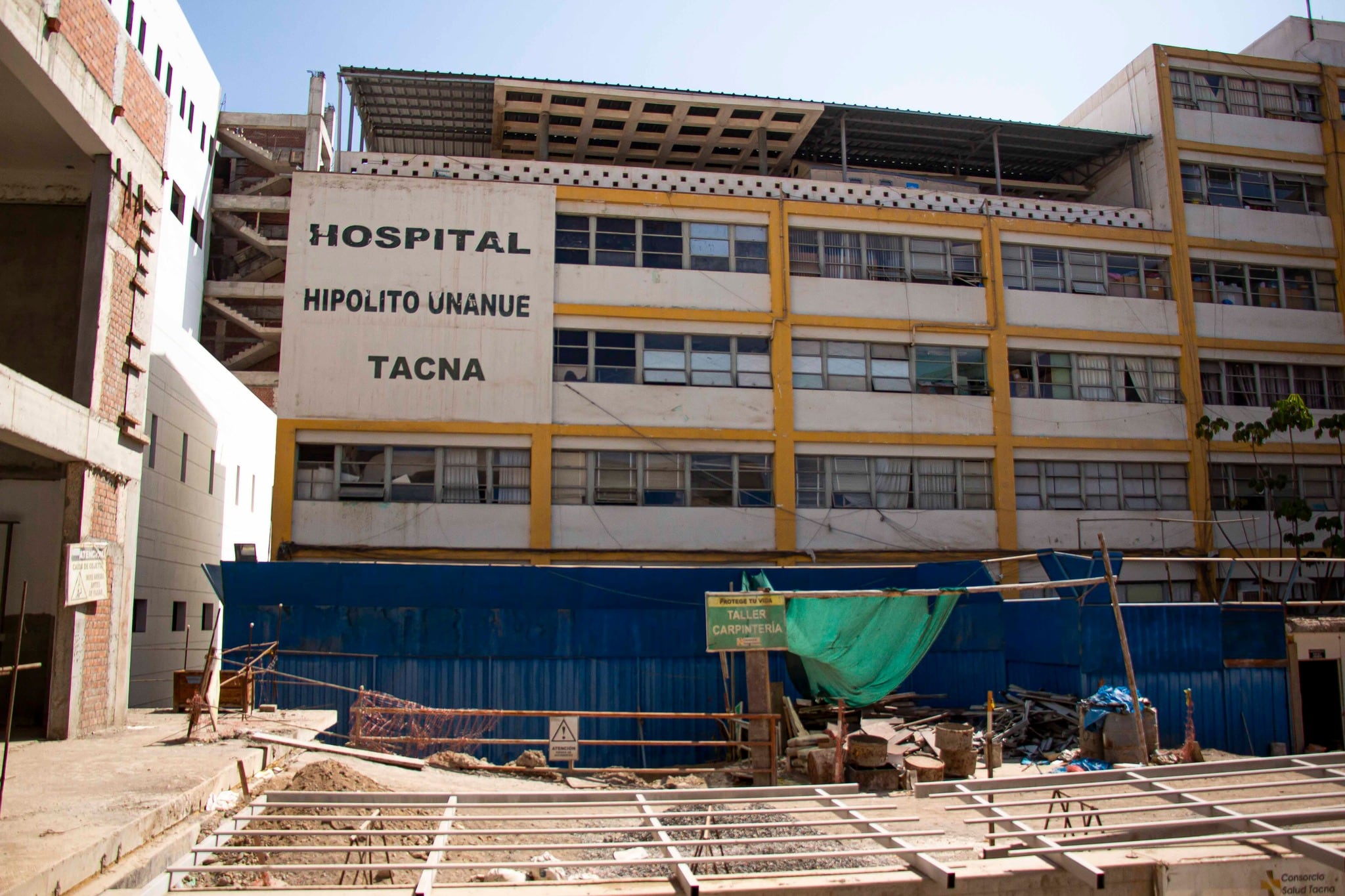Hospital Hipólito Unanue enfrenta denuncias por plagas de ratas y cucarachas, así como deterioro en sus áreas críticas