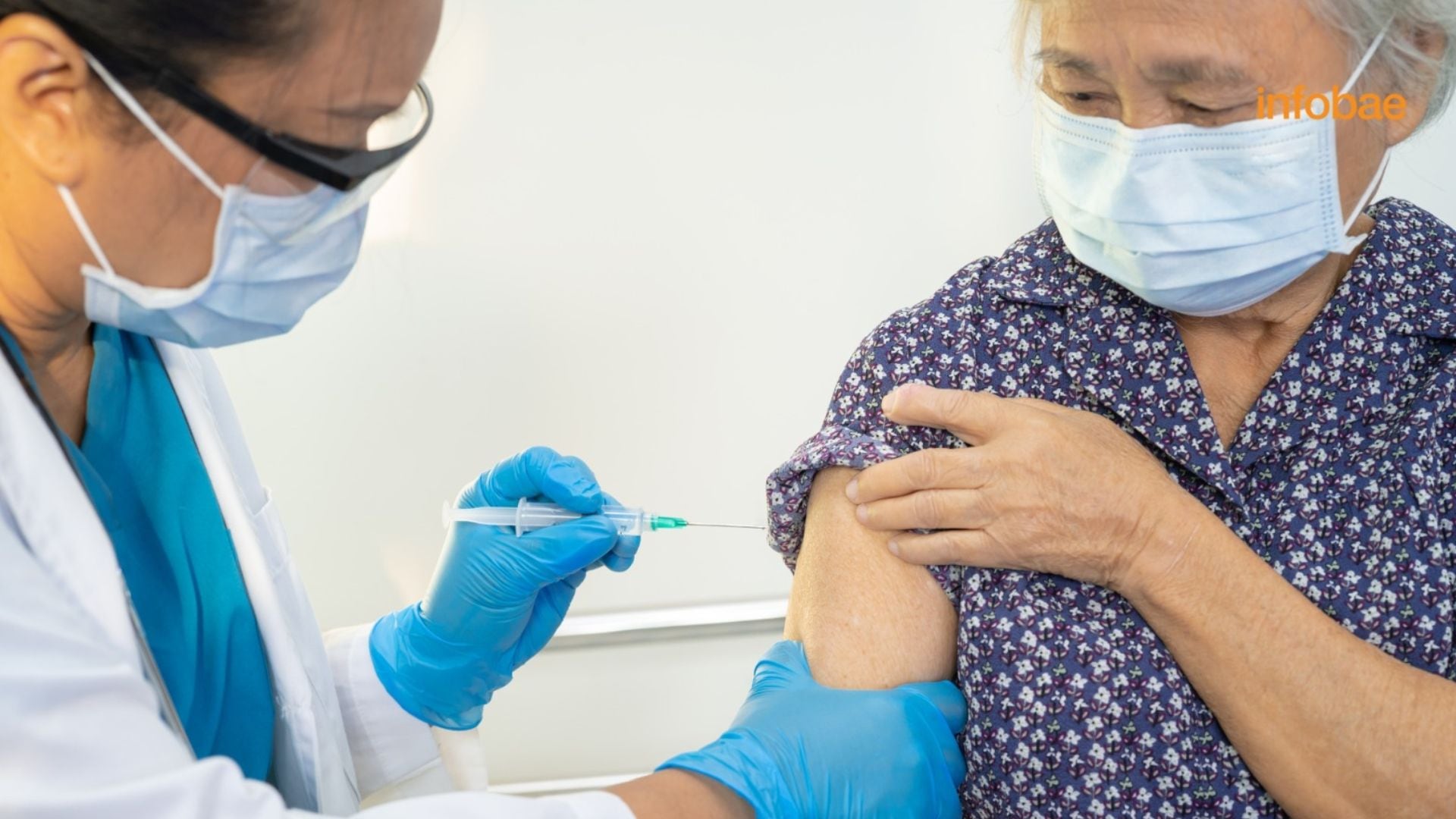 La vacunación anual la ventilación de ambientes y el lavado de manos siguen siendo claves para prevenir complicaciones asociadas a la influenza (Freepik)