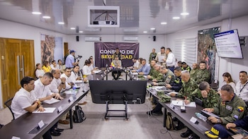 Abelardo de la Espriella exigió la rendición de dos jefes del Clan del Golfo en Sucre y anunció refuerzos de seguridad: “Se entregan o los daremos de baja”