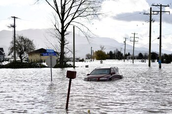 Una calle inundada en Abbotsford,