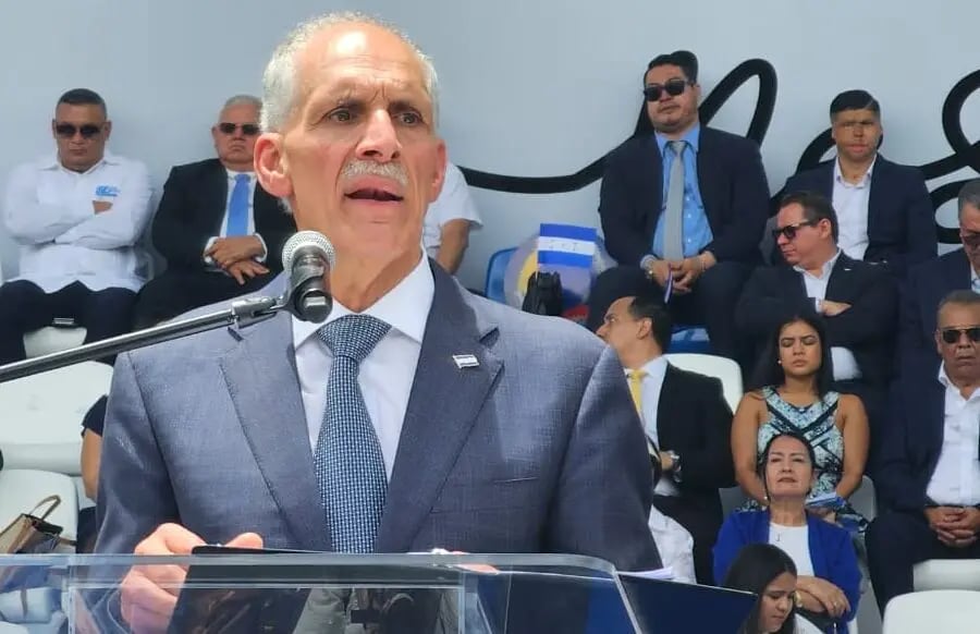 El presidente Nasry Asfura dedicó un mensaje de felicitación a los maestros y maestras de Honduras en su día, destacando su papel en la formación de las nuevas generaciones y en la construcción del país. (FOTO: Presidencia de Honduras)