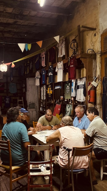 El almacén no solo vendía