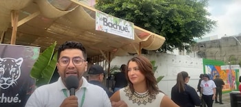 Ella señala que no quiere