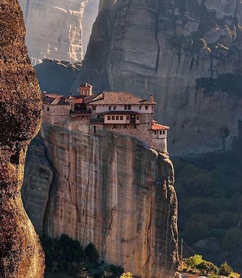 Los monasterios se ubican en