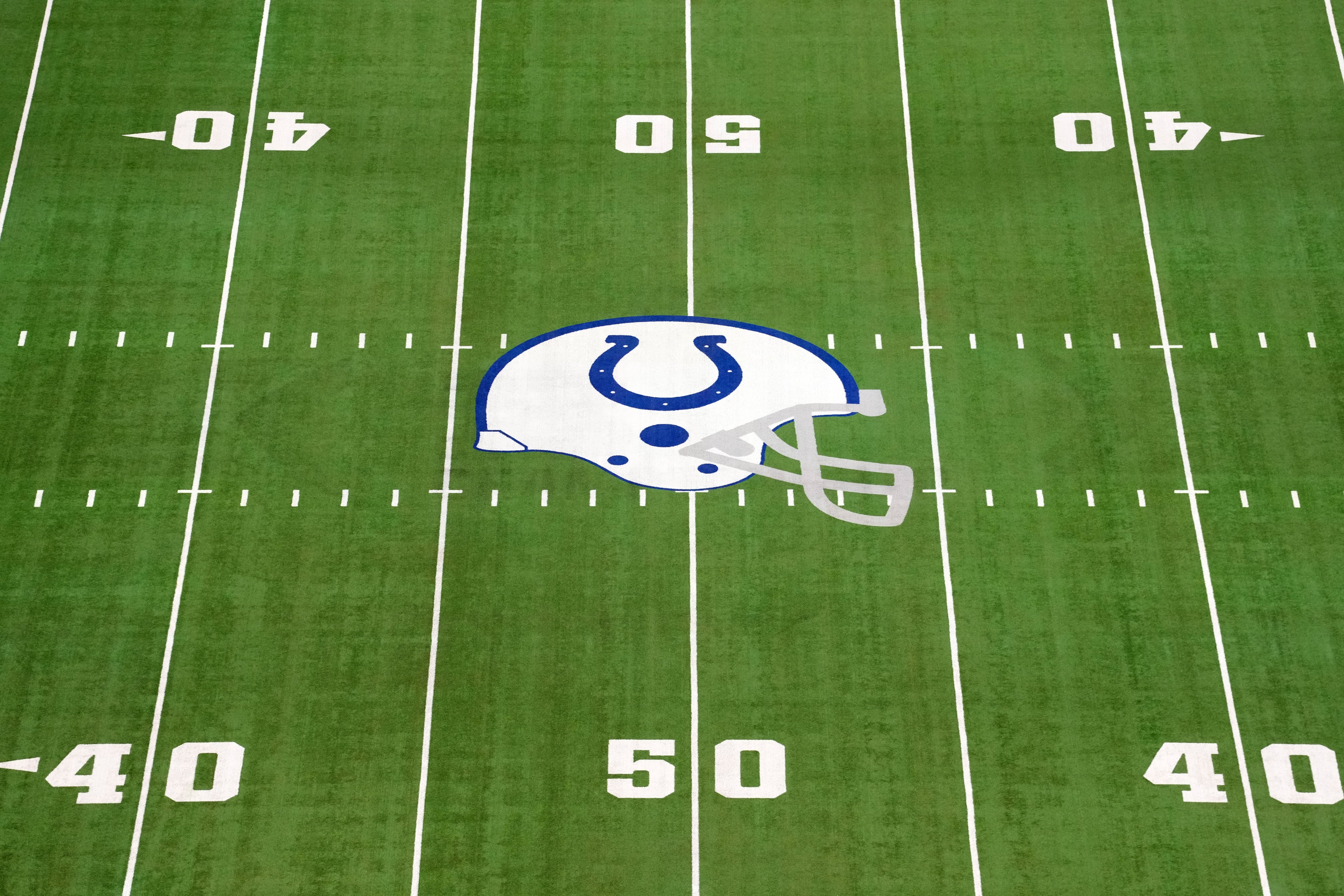 El incidente sumó una preocupación inesperada para los Colts en plena preparación (Kirby Lee-Imagn Images)