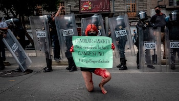 Mujeres rechazaron la decisión de