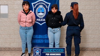 Murió al saltar de un hotel alojamiento