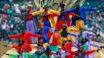 J Balvin homenajea a los pachucos y a la cultura mexicana durante la inauguración del Mundial 2026