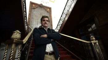 Enrique Serna vuelve a la novela histórica con “El dios hambriento”, relato sobre la rivalidad entre Tlacaélel y Nezahualcóyotl: “El imperio mexica me dejó una mezcla de fascinación y morbo”