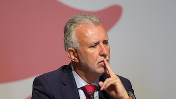 Torres advierte a Clavijo de que tendrá que explicar las "consecuencias" de una hipotética ruptura de CC con el Gobierno