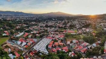 Costa Rica entre los 20 mejores países del mundo para vivir en 2026: supera a Canadá, Panamá y Uruguay en ranking internacional