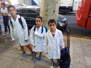 Los hermanos van a la