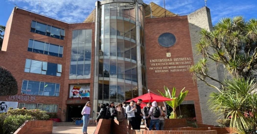 Cada beneficiario recibirá un apoyo económico equivalente a un salario mínimo mensual legal vigente por semestre académico - crédito Alcaldía de Bogotá