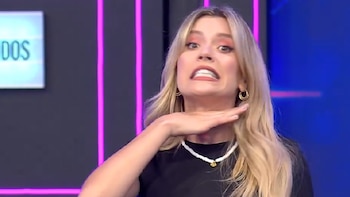 Laurita y un gesto que lo dice todo