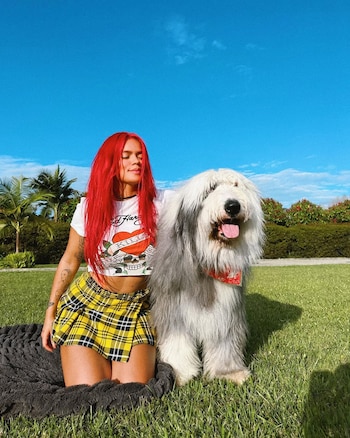 La mascota de La Bichota