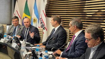 El ministro con los directivos