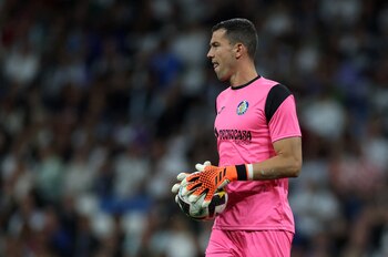 David Soria durante un partido