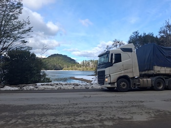 El viaje de Andrés debía realizarse originalmente por Mendoza, pero el cierre obligó a modificar la ruta hacia Neuquén, aunque el cambio representó alrededor de 1.500 kilómetros adicionales (Foto: Movant Connection)