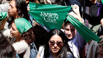 La misiva, firmada por 16 congresistas, liderado por el senador John Milton Rodríguez, cuestionó que la Corte Constitucional hubiera admitido una demanda que pretende que se legalice el aborto en cualquier situación en Colombia. EFE/Mauricio Duenas Castaneda