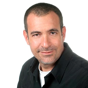 Mauricio Meschoulam es doctor en