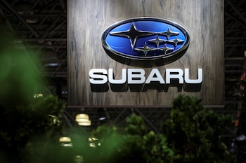 Subaru informó que la solución no requiere reparación mecánica y consiste en enviar una nueva etiqueta de certificación (REUTERS/Jeenah Moon)