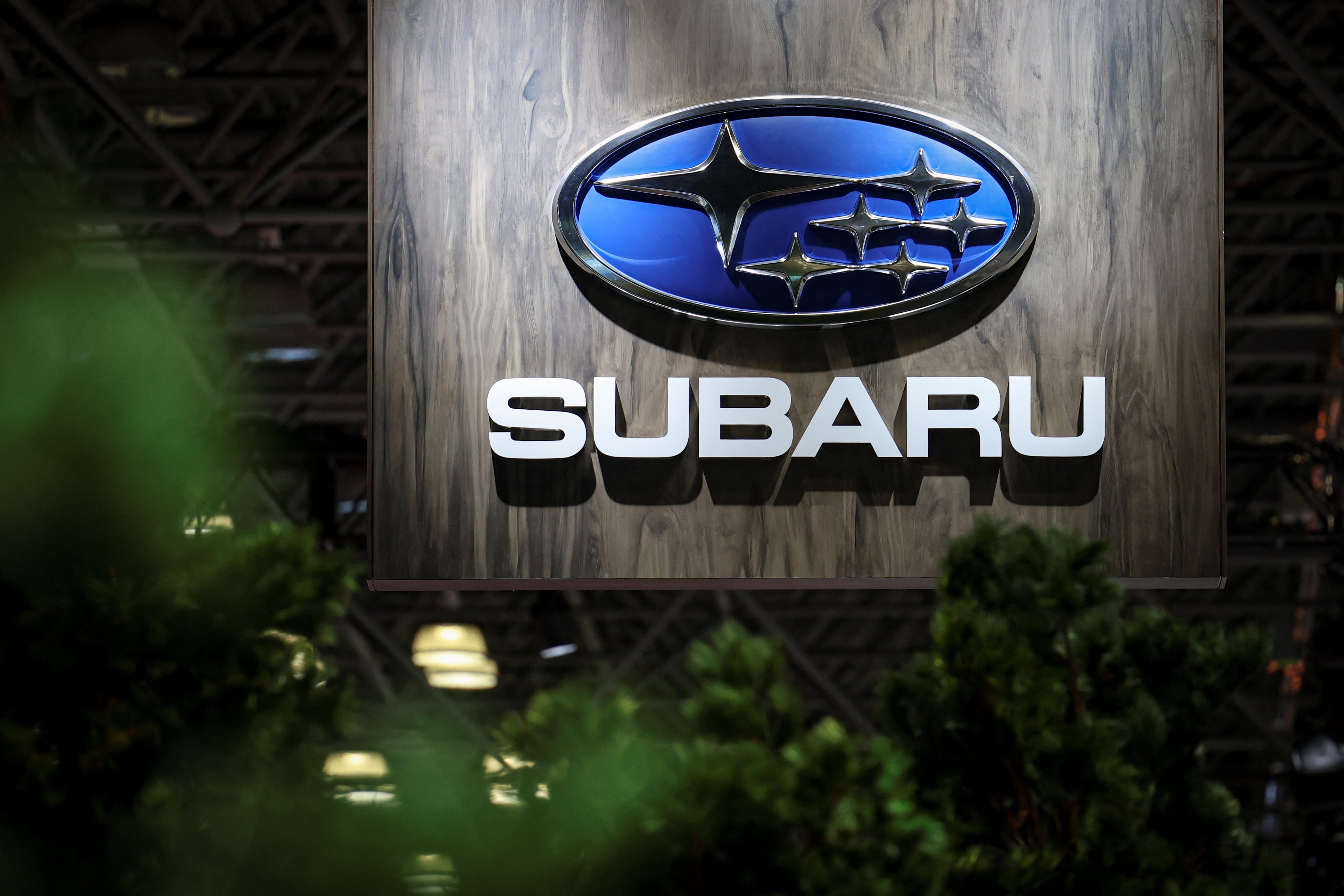 Subaru informó que la solución no requiere reparación mecánica y consiste en enviar una nueva etiqueta de certificación (REUTERS/Jeenah Moon)