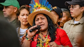 A Aida Quilcué le dieron ‘palo’ en redes sociales tras llamar ‘ladrones’ a los graduados de universidades privadas: “Esto indigna”