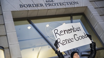 Dimiten seis fiscales en Minnesota