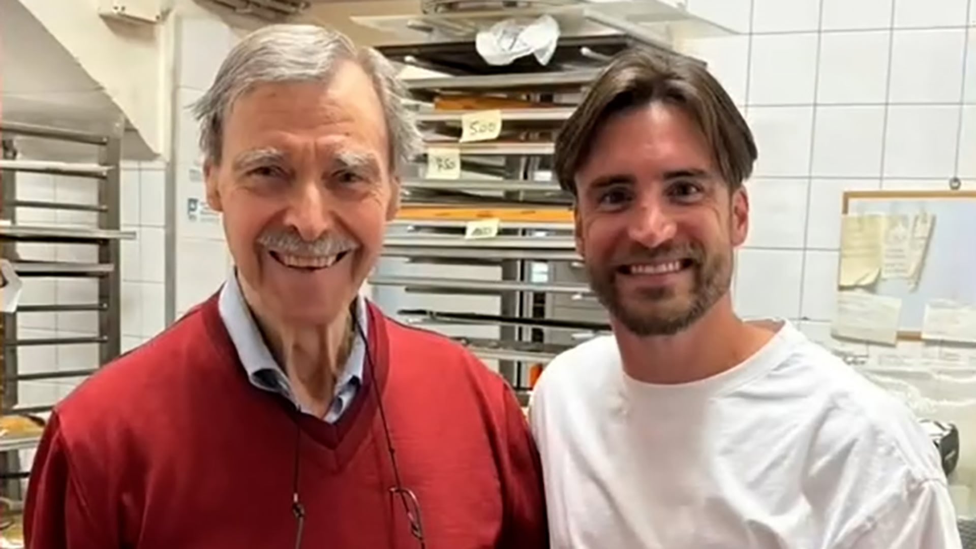 Pasticceria Tagliafico: buscando raíces, el jugador de la Selección se cruzó en Génova con un posible pariente de 84 años