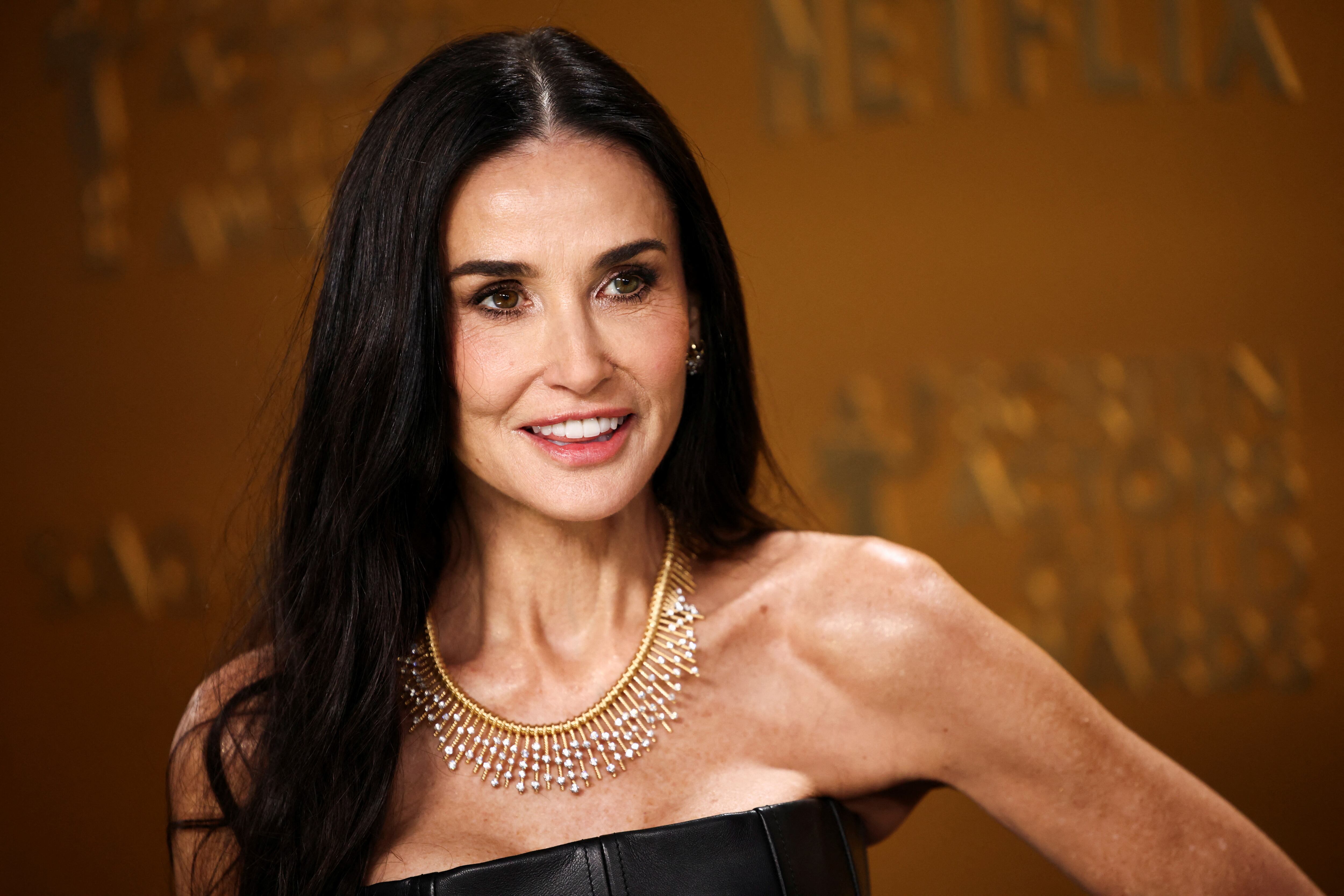 Salud física y equilibrio emocional son pilares clave del estilo de vida que Demi Moore promueve públicamente (Reuters)