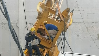Una torre grúa colapsó durante